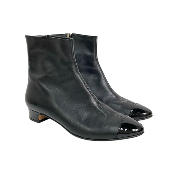 Diane B. Milano Italy Sz 7/37 Black Leather Pointy Patent Leather Cap Toe Bootie - Picture 1 of 12